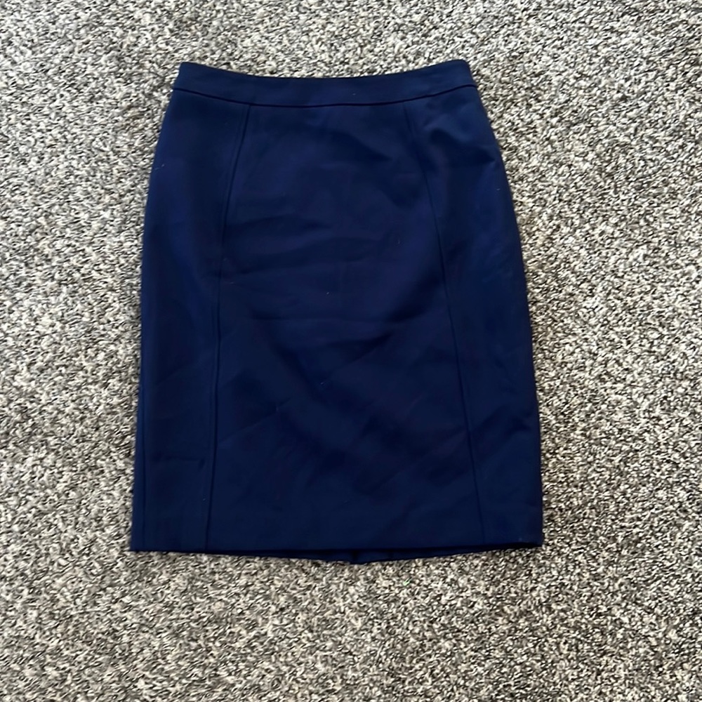 Size 4 shirt barely worn